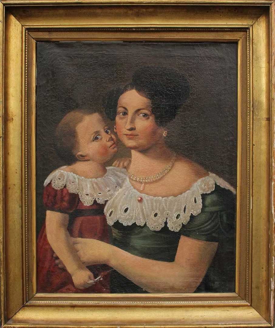 19TH-CENTURY EUROPEAN PORTRAIT OIL PAINTINGS: Oil painting on canvas, framed with gilded solid wood. The artwork depicts a noblewoman holding a child, dressed in period attire, rendered with delicate brushwork and elegant colors. The canvas is cl