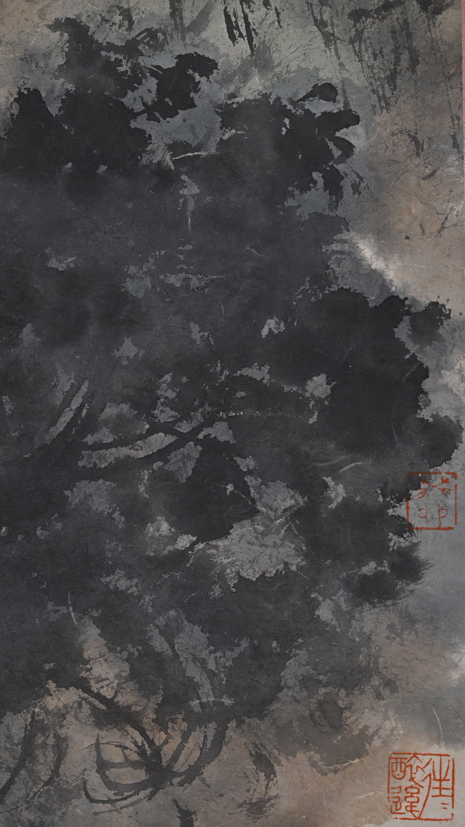 FU BAOSHI'S INK-SPLASHED CLOUD SEA VERTICAL SCROLL - 9