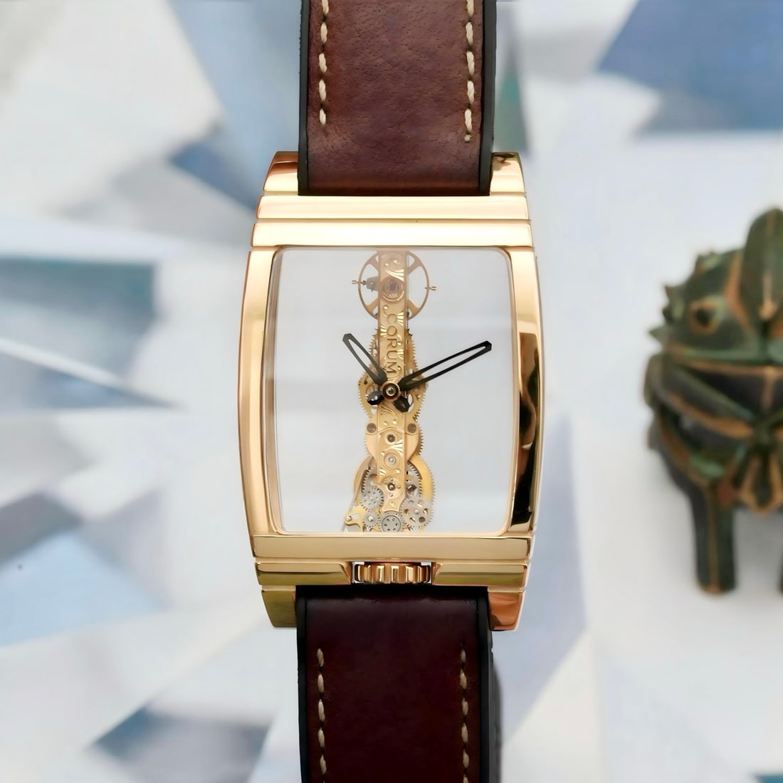 Corum Golden Bridge, 18K Yellow Gold, Ref. 113.750.56, Men's Manual-Winding Wrist-Watch: 32*41mm