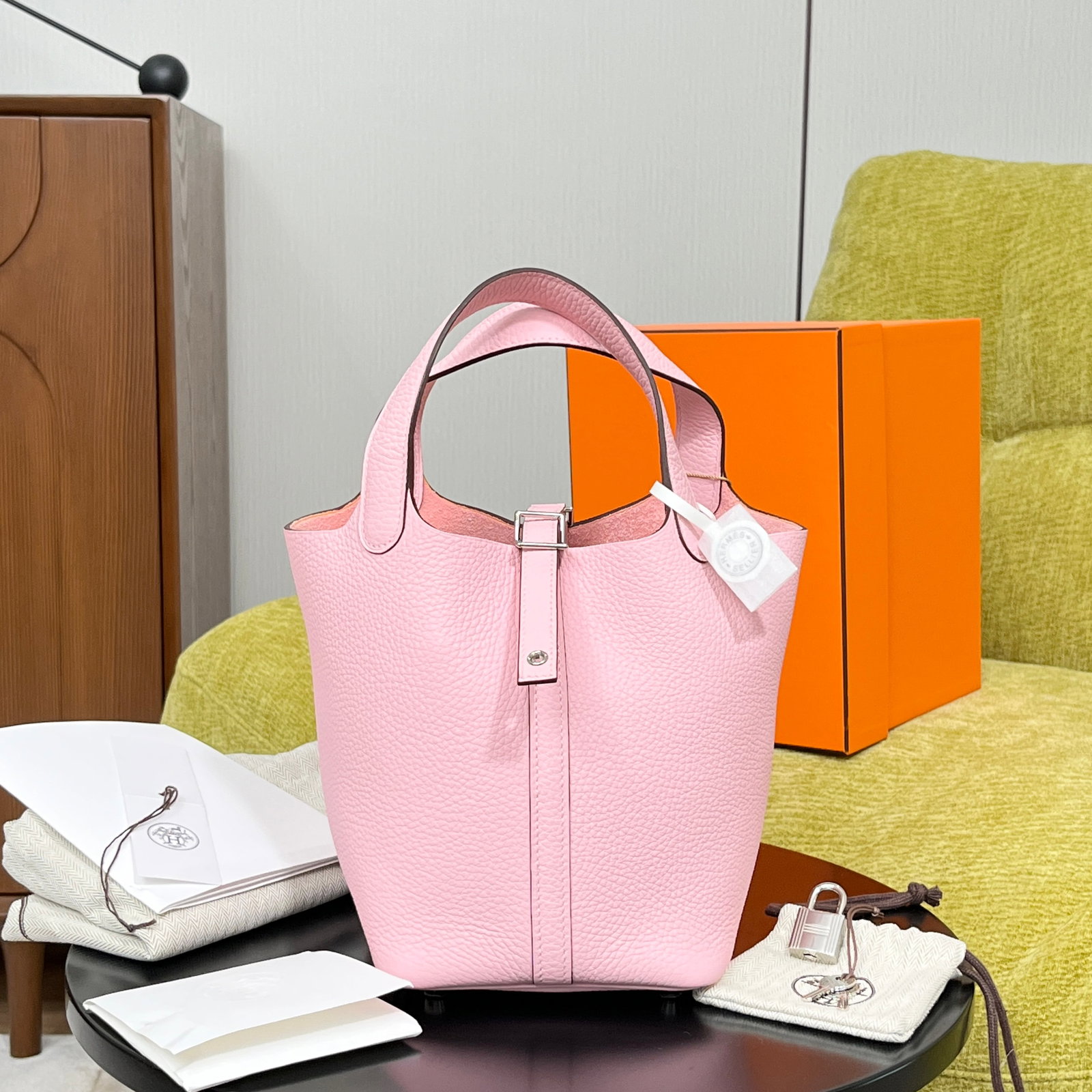 Herm??s Picotin Lock 18 Handbag, Rose Sakura Clemence Leather, Silver-Tone Hardware, With Lock, Keys: 18*18*13