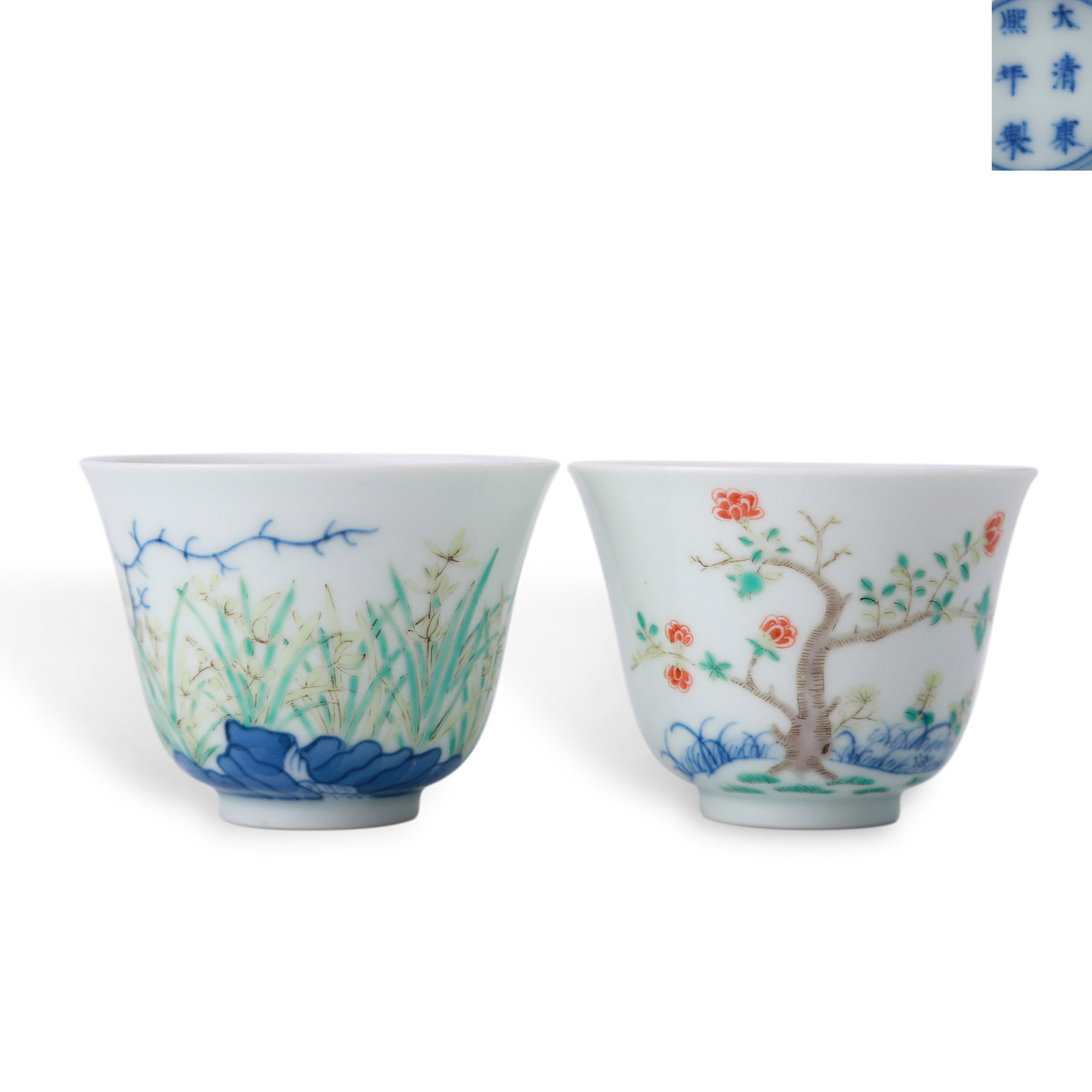 Two Cups Painted with Florals, Inscribed "Made in the Kangxi Reign of the Great Qing Dynasty" on: H:5.2cm D:6.9cm