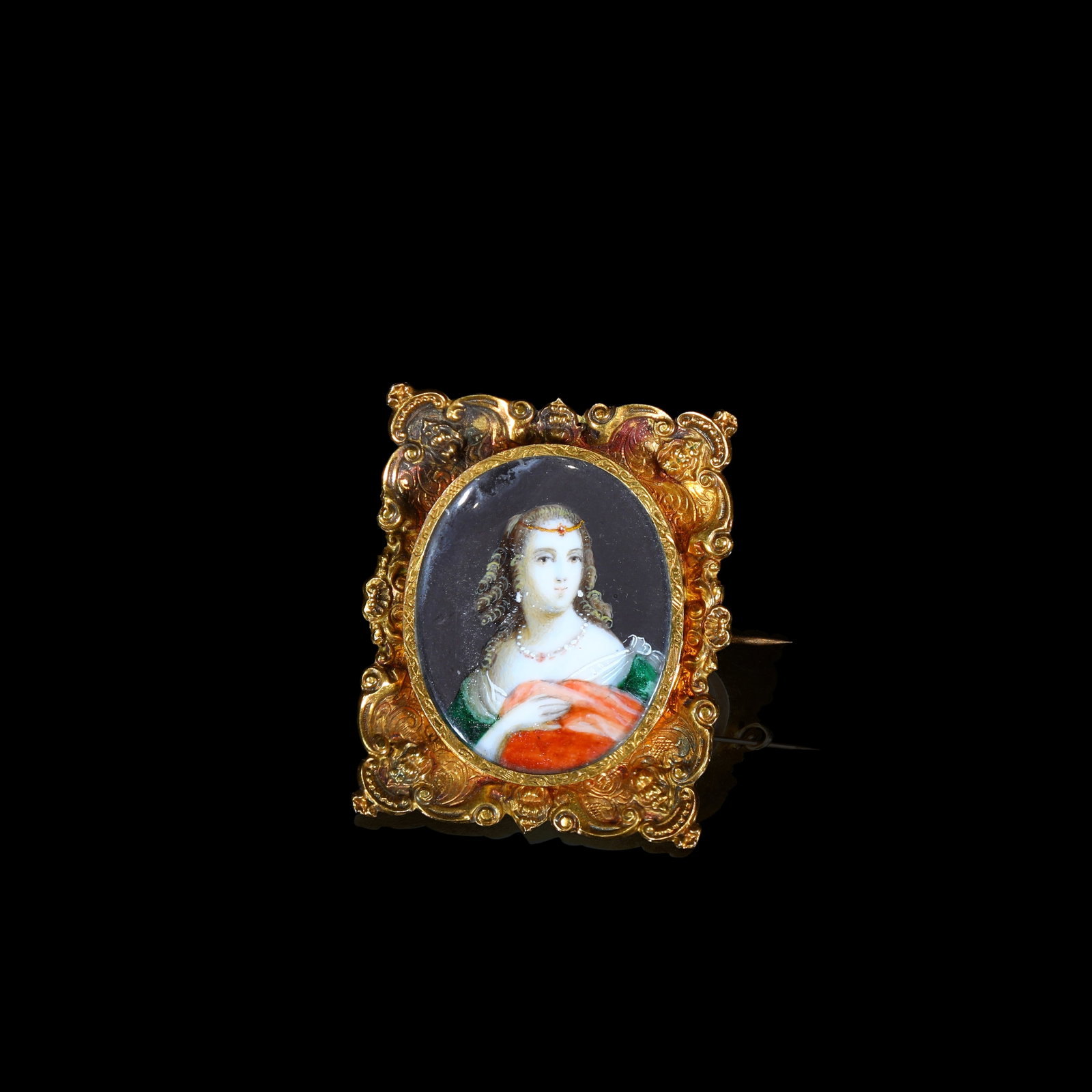 Victorian 21-Karat Gold Brooch (88.59% gold content), Hand-Painted Enamel Miniature Portrait of: 4.14*3.5cm Wt:8.42g Victorian gold brooch of Rococo-Revival taste, gold content 88.59%. Centred with an oval hand-painted enamel miniature bust-portrait of a noble lady, finely rendered with detailed 