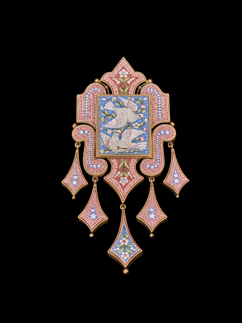 19th Century Italian 18K Gold Micromosaic Brooch-Pendant: 8.3*3.7cmWt:26.1g Entirely assembled from micromosaic tesserae. Centred with a pair of doves accented by floral motifs. Fitted with a pin and central loop on the verso.