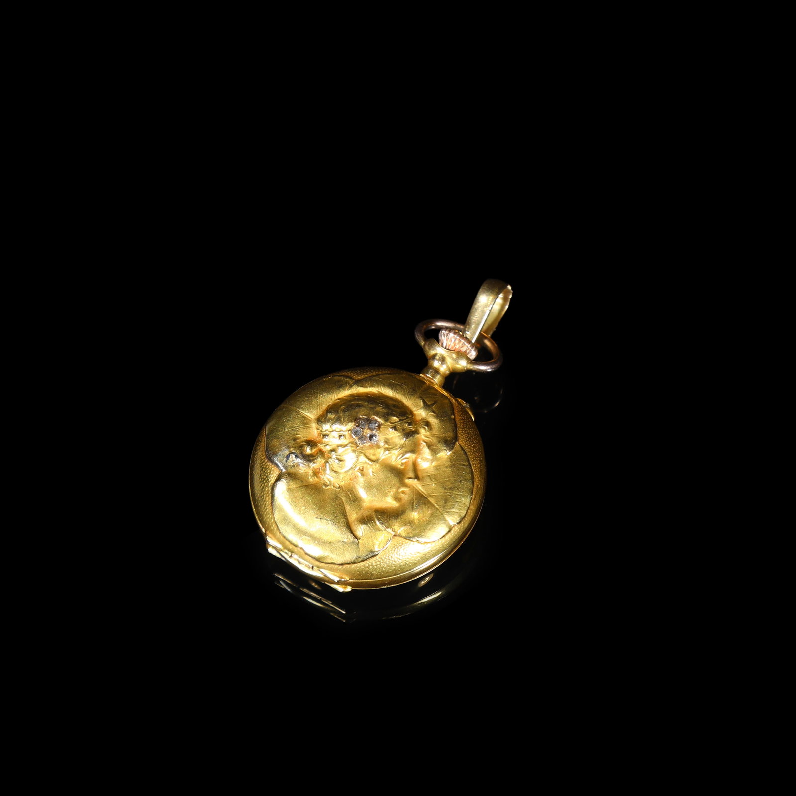 Ed.-KOEHN of Geneva, Swiss Late-19th-Early-20th-Century 18K-Gold Diamond-Set Locket-Hunter-Case: Dial diameter: 26.5-mm Wt:22.39g 18-carat-gold diamond-set locket-hunter-case pocket-watch manufactured by Ed.-KOEHN, Geneva, Switzerland, late-19th-early-20th-century, presented in its original brand