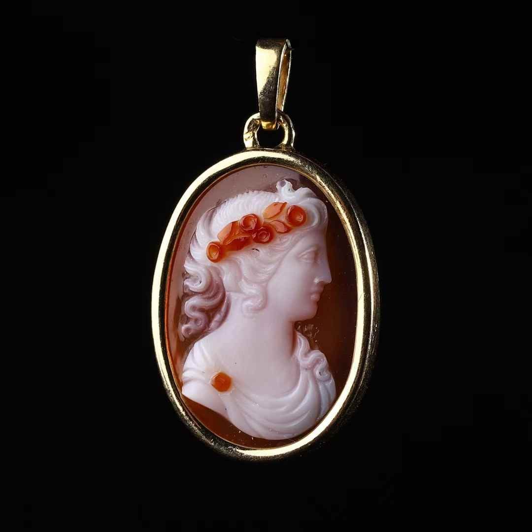 Napoleon III Period (1852-1870) French 18K Gold Hardstone Cameo Pendant (1 of 7)