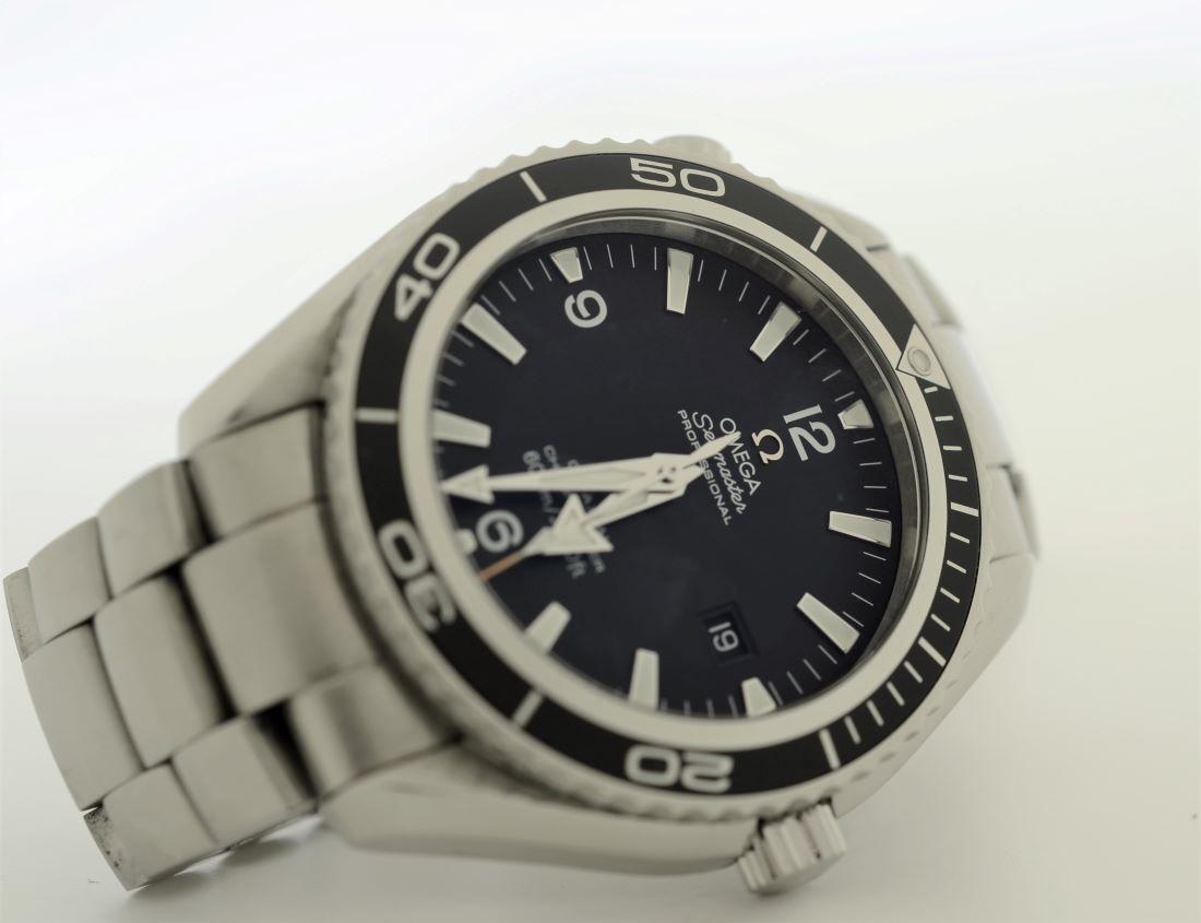 Omega Seamaster Planet Ocean Co-Axial 600 M Automatic (1 of 6)