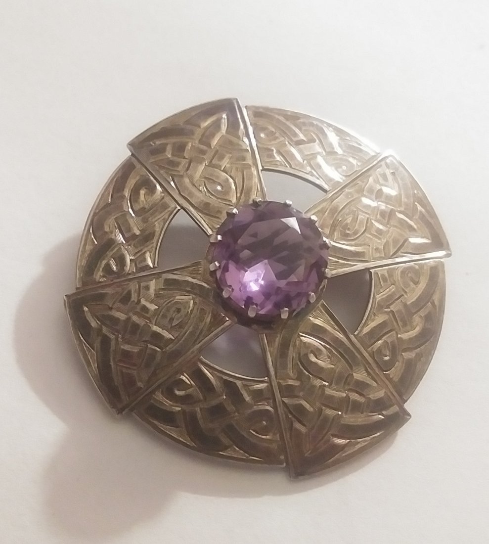 Sterling Silver Celtic Kilt Pin 925 Amethyst colored st (1 of 2)