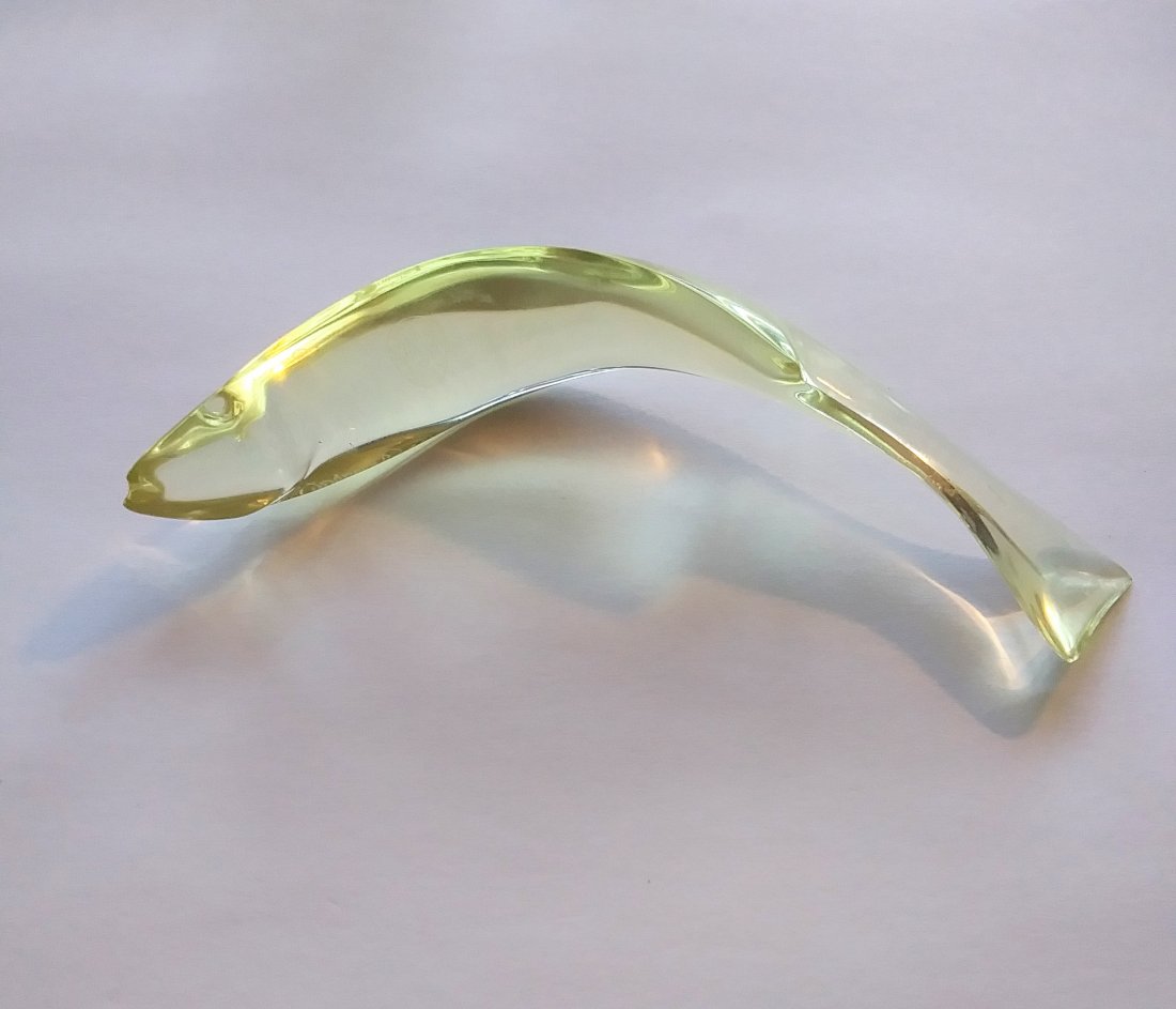 Baccarat Yellow Crystal Swimming Fish paperweight (1 of 4)