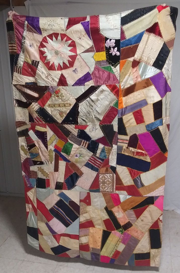 Crazy quilt Topper Beautiful colors (1 of 3)