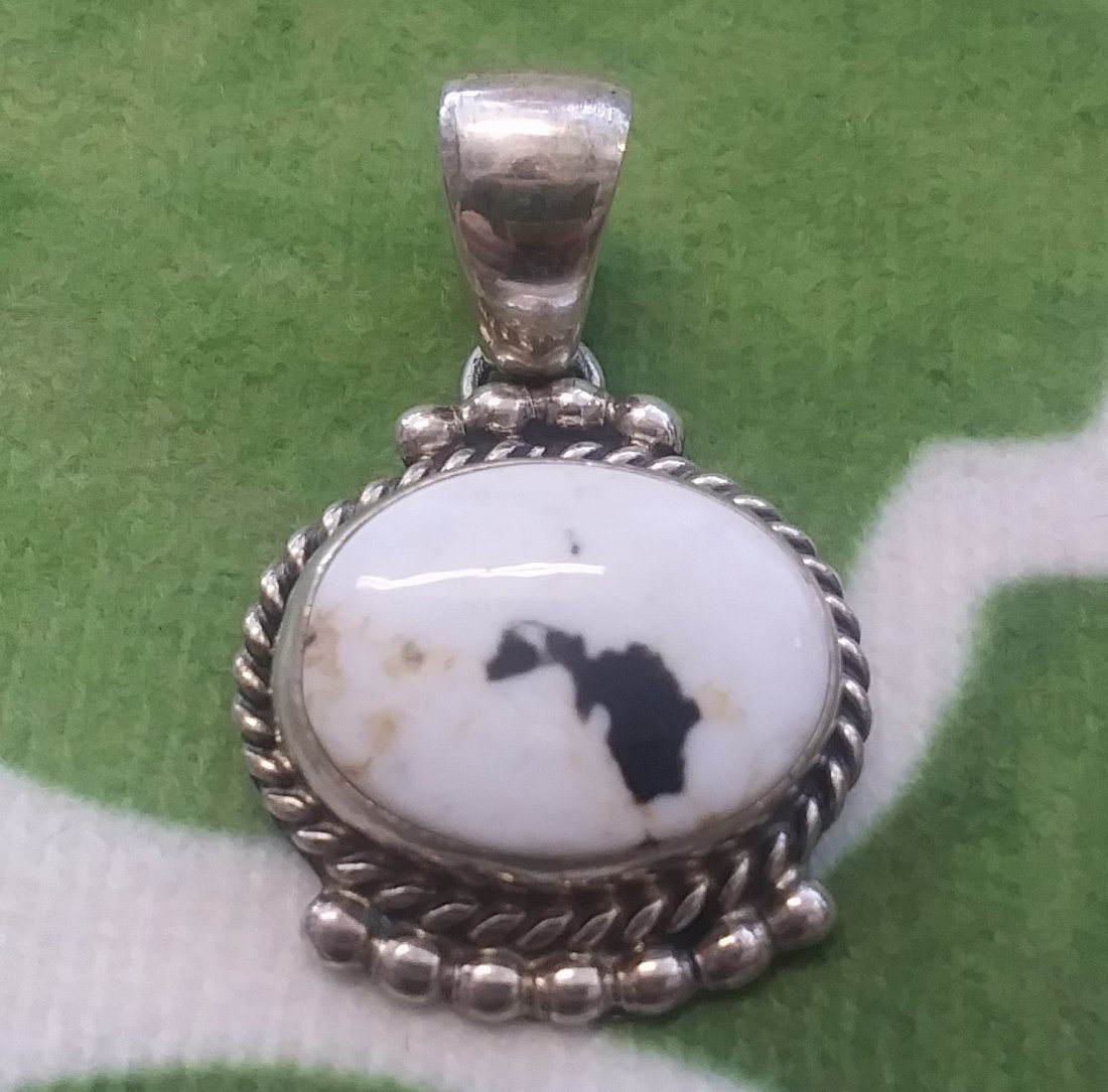 Native American Sterling Silver White Buffalo Stone (1 of 4)