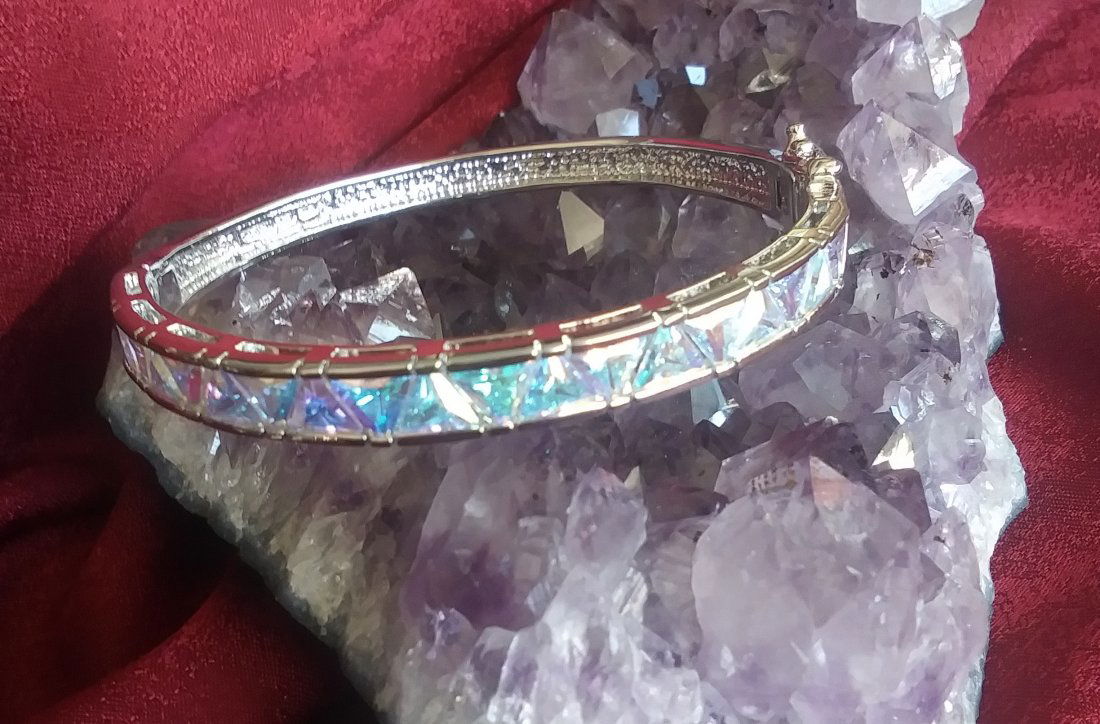 Heavy Sterling Silver Bangle bracelet with trillion cut (1 of 4)