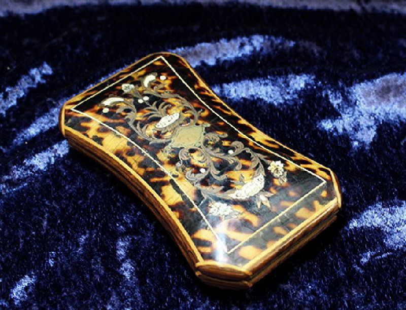 ANTIQUE INLAID ETUI (1 of 20)