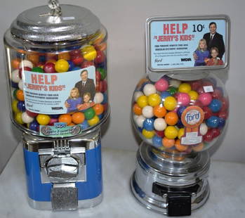 2 JERRY'S KIDS BUBBLE GUM MACHINE: A VINTAGE FORD MACHINE and modern plastic style machine with keys