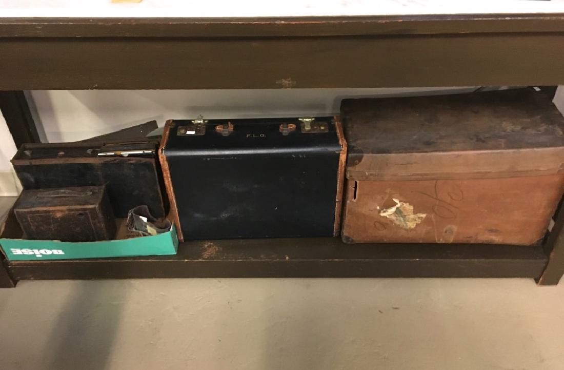 VINTAGE CAMERA EQUIPMENT (1 of 10)