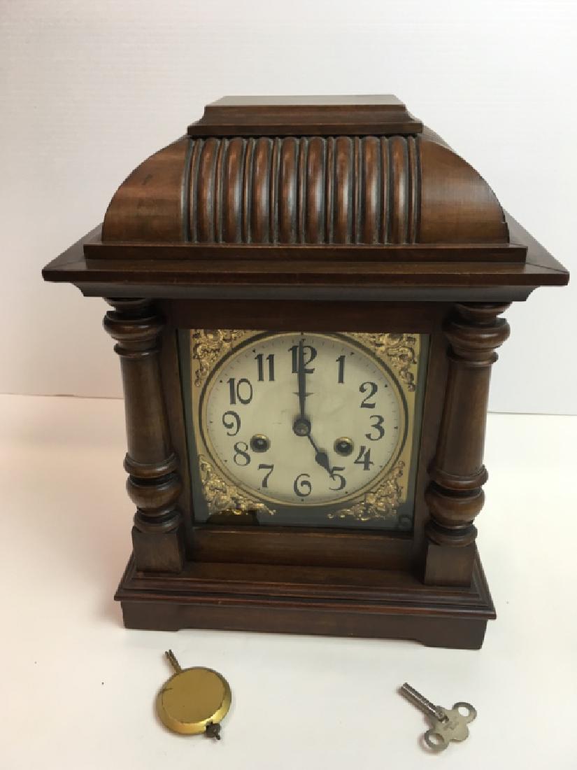 VINTAGE MAHOGANY CASE MAUTHE MANTEL CLOCK