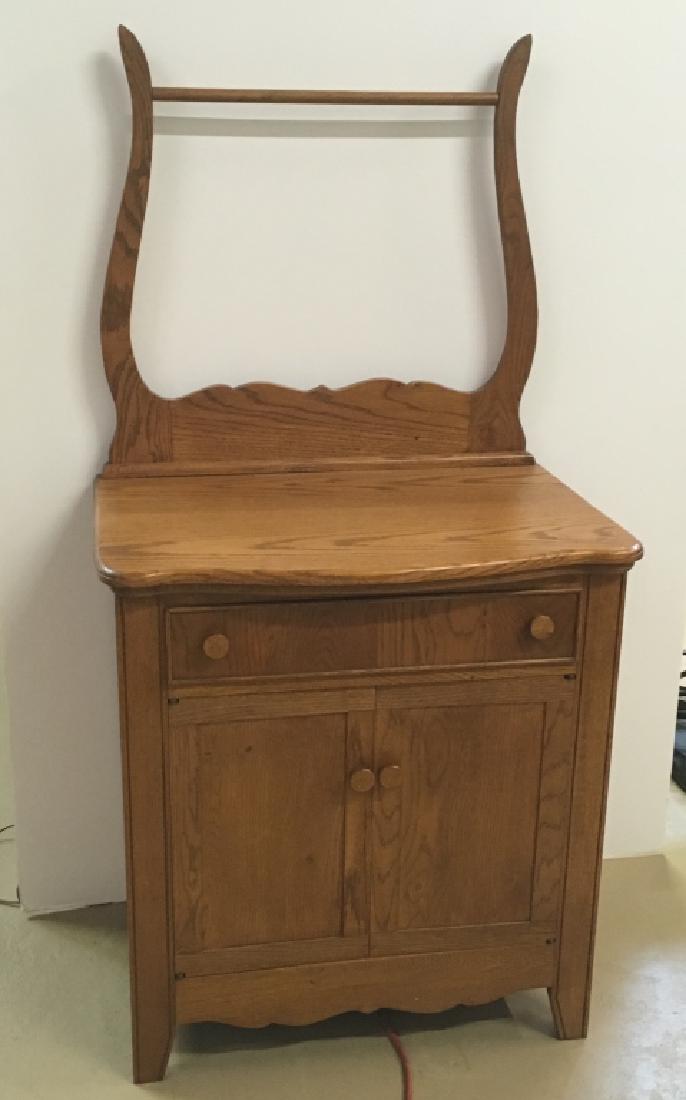 AMERICAN GOLDEN OAK WASHSTAND WITH TOWEL BAR (1 of 6)