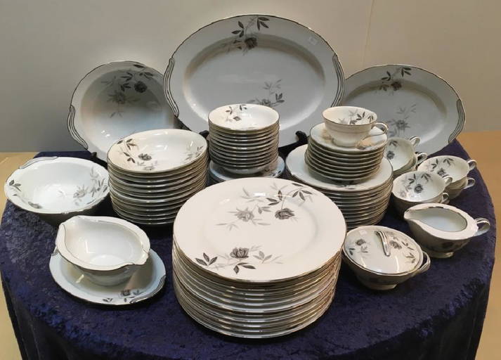 75 Pcs Of Noritake China Rosamor Pattern