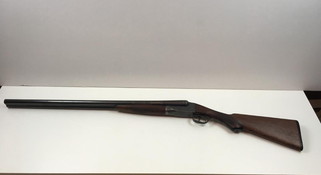 ITHACA DOUBLE BARREL SHOTGUN 12 GAUGE: Grade 1 serial number dates to 1924 --28 " barrels Serial # 372535