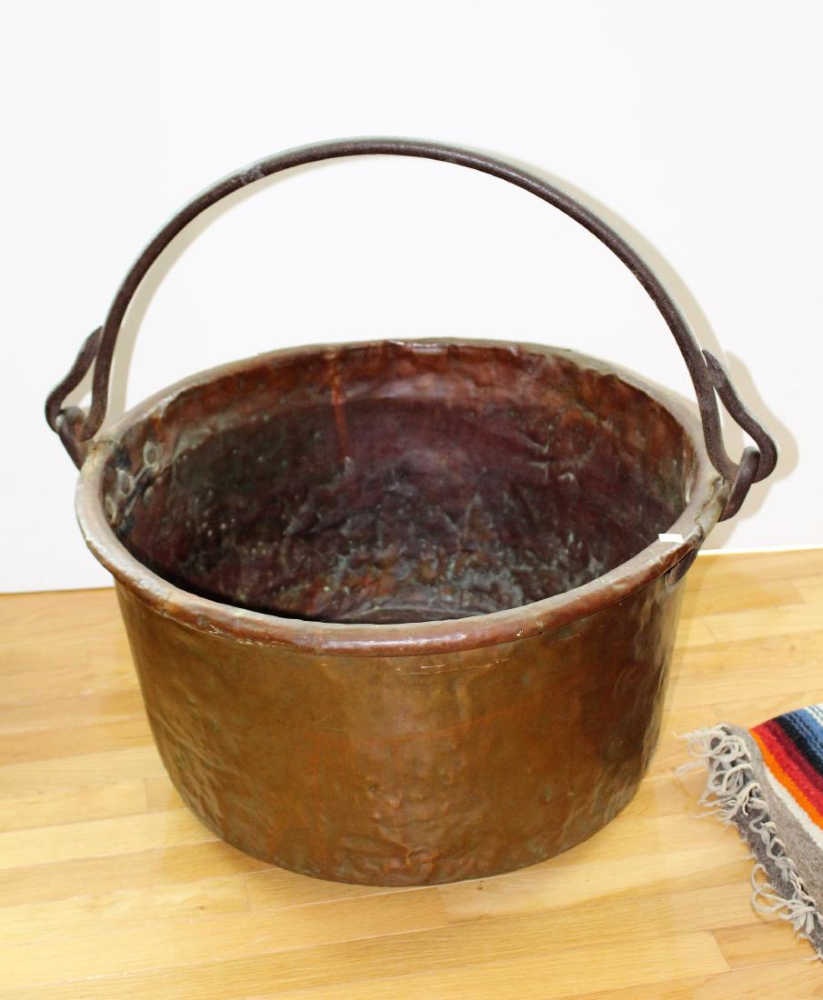HUGE APPLE BUTTER COPPER KETTLE