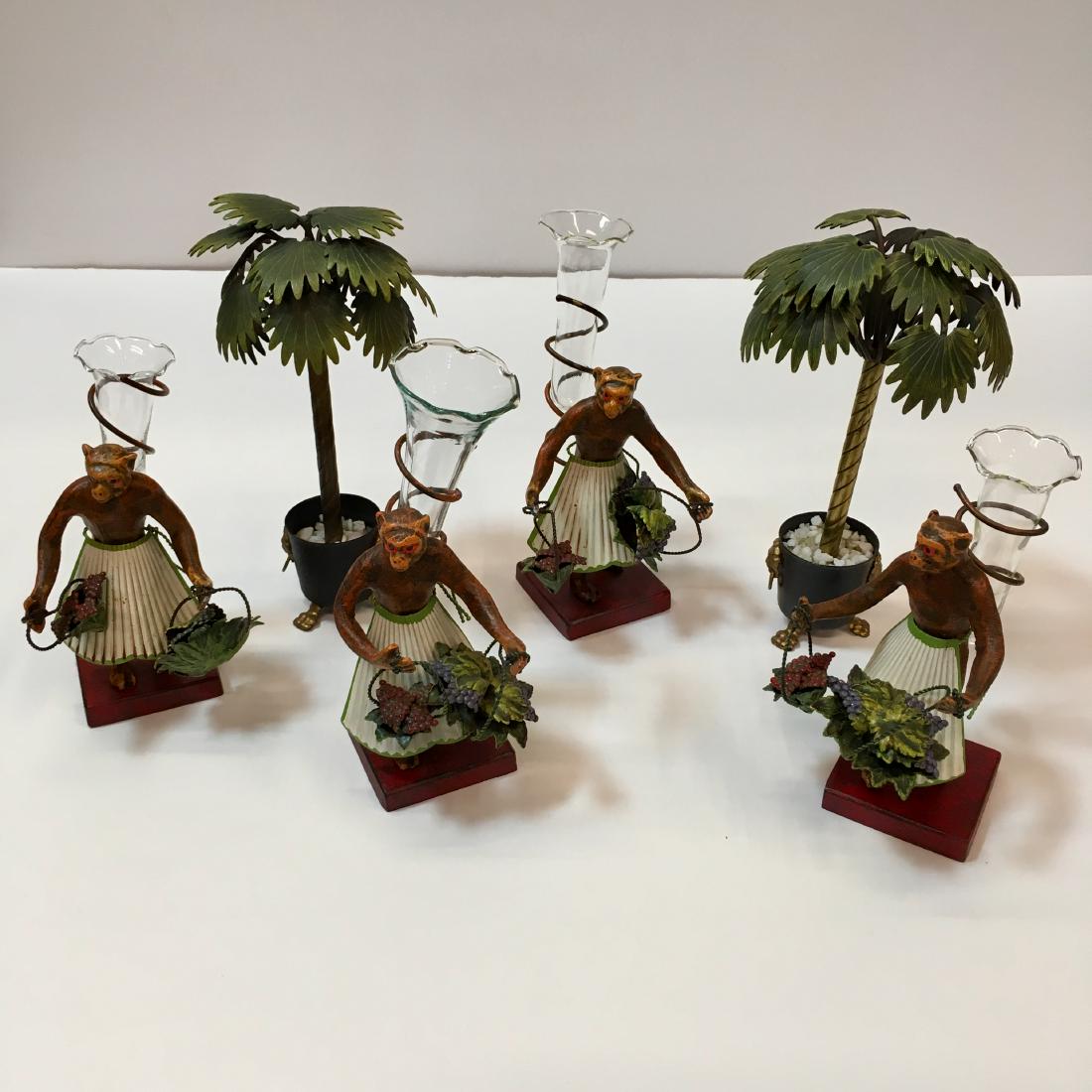 6 VINTAGE PETITE CHOSES METAL DECORATIVES (1 of 10)