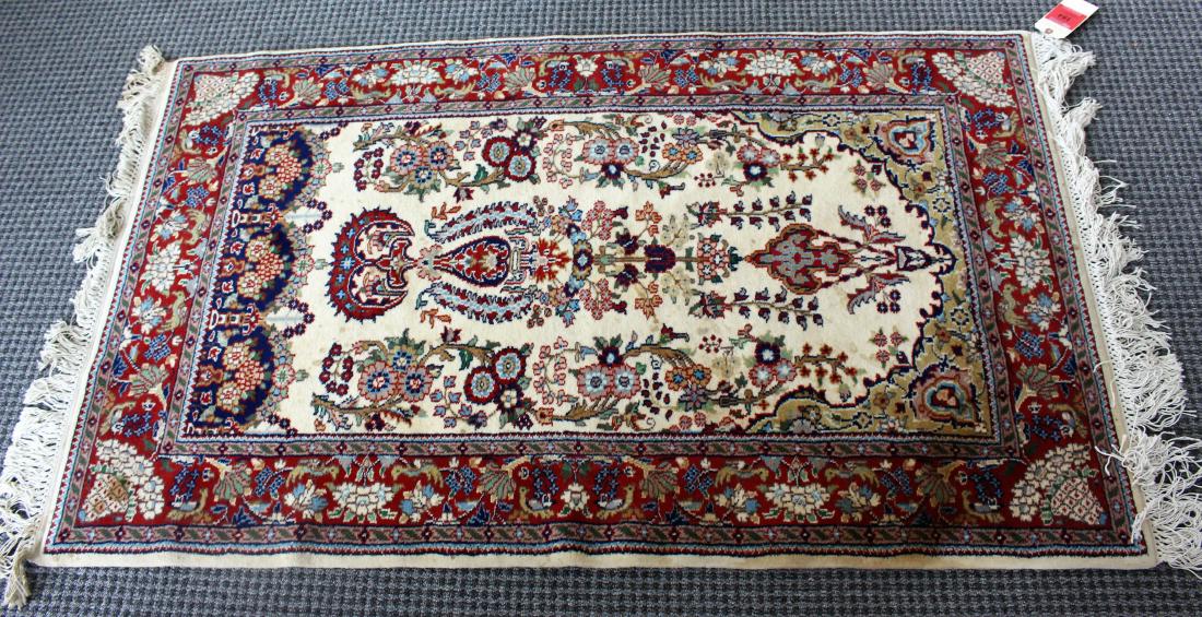 ORIENTAL AREA RUG IN CREAM & RED (1 of 2)