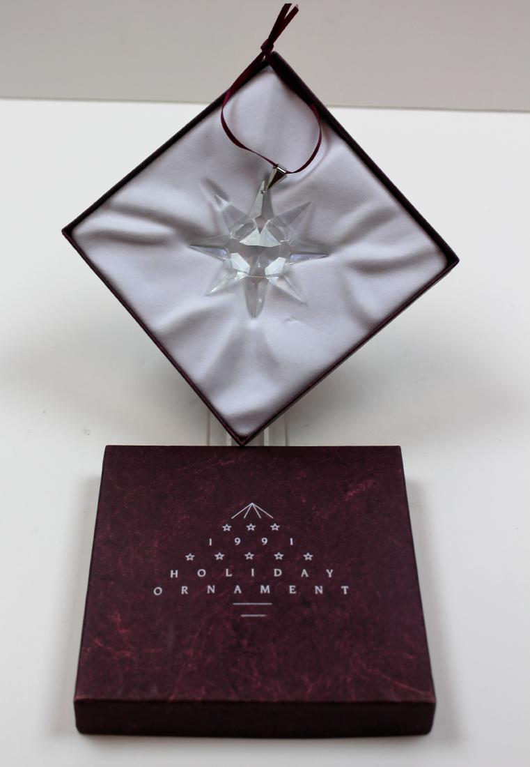 RETIRED 1991 SWAROVSKI STAR ORNAMENT IN BOX (1 of 5)
