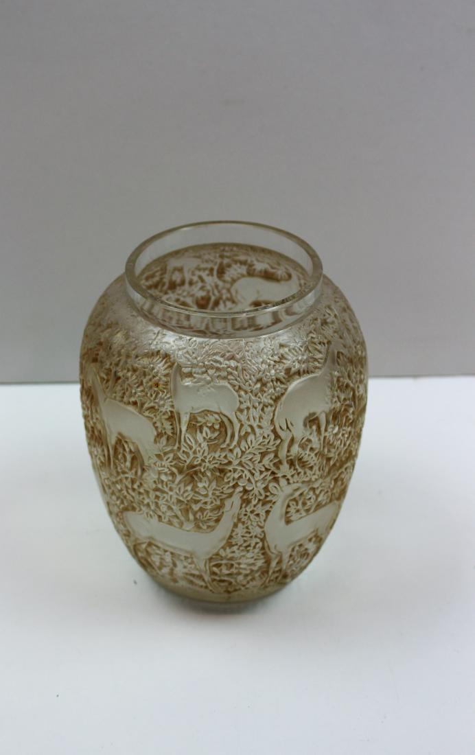 LALIQUE CRYSTAL BICHES / DEER VASE