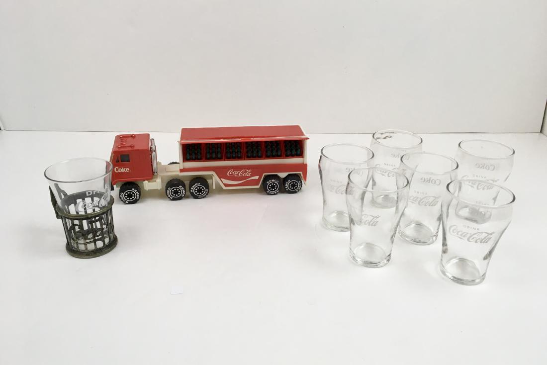 EIGHT PCS OF COCA COLA COLLECTIBLES (1 of 18)