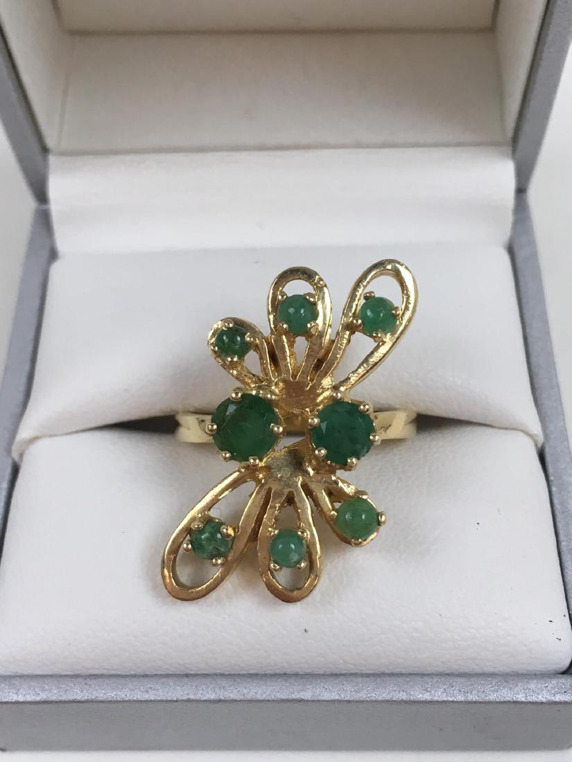 14K YELLOW GOLD AND EMERALD RING: 14 karat yellow gold and emerald ring size 7 6 g