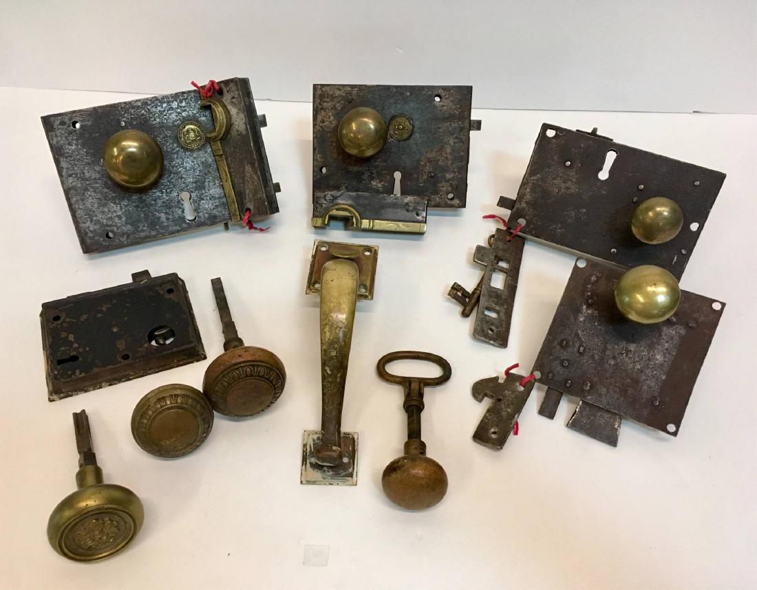 ANTIQUE HARDWARE: 5 locks and hardware - 1 marked Adams, 2 marked Carpenter, brass handle and brass knobs
