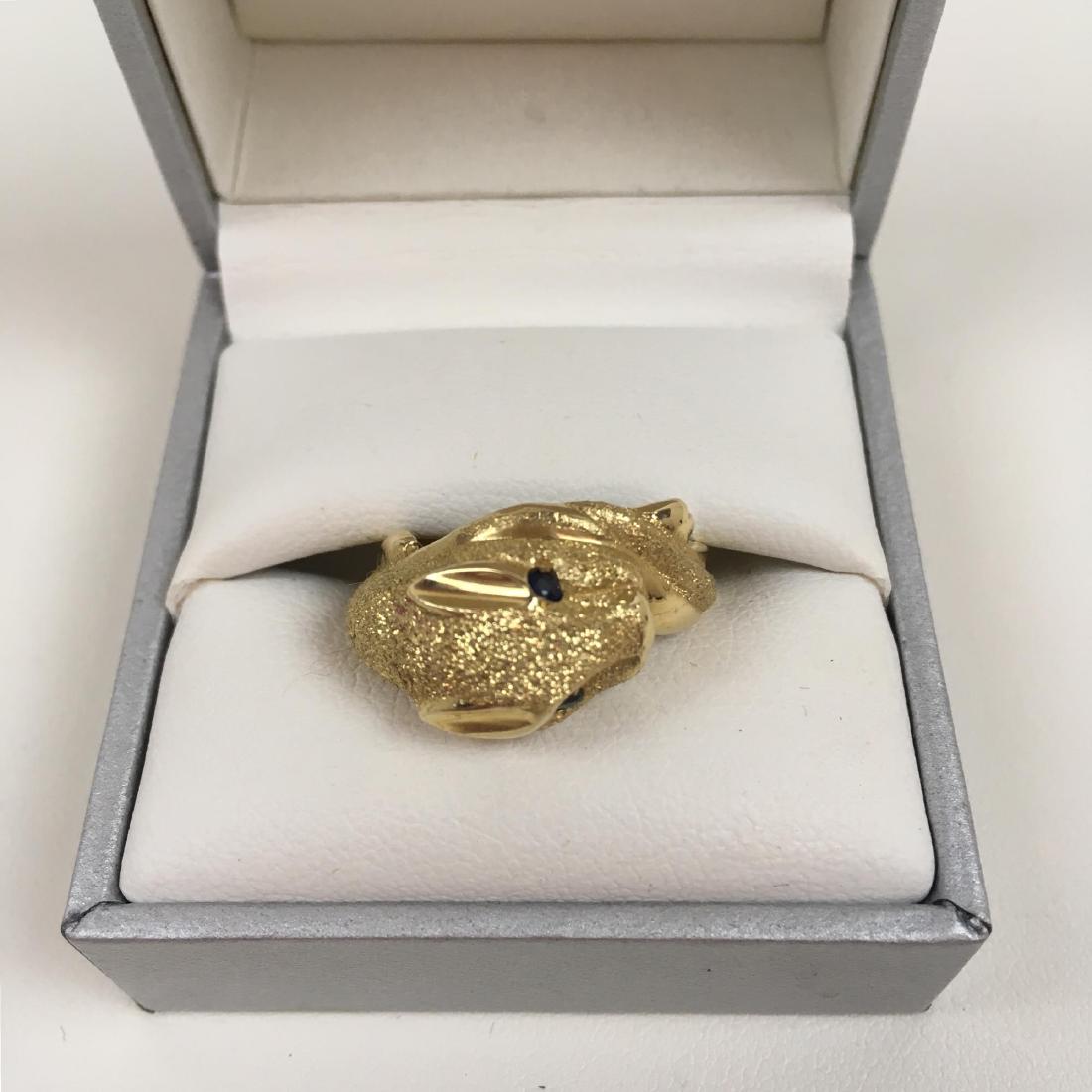 14K YELLOW GOLD LEOPARD RING WITH SAPPHIRES: 14 karat yellow gold with sapphire eyes leopard ring size 8 6 g