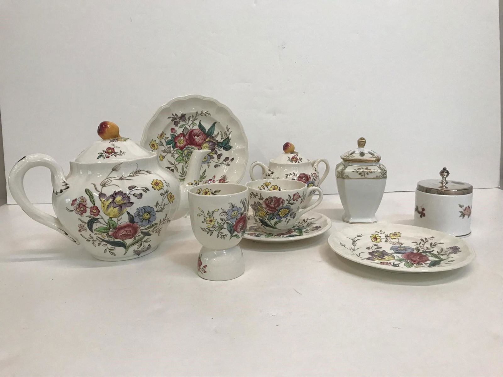 COPELAND SPODE GAINSBOROUGH/ NIPPON: Copeland Spode Gainsborough- 1 teapot measures 8"- 1 tea cup - 2 small plates measuring 6.75"- 1 lidded sugar bowl- 1 egg cup - 1 plate measuring 7.75", Delecta 1961 Royal Worcester Fine Bone China -1