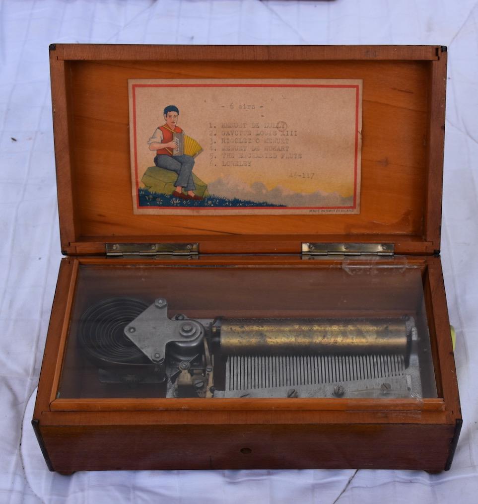 Swiss 6 tune cylinder music box: Good comb with no broken teeth, and tune card