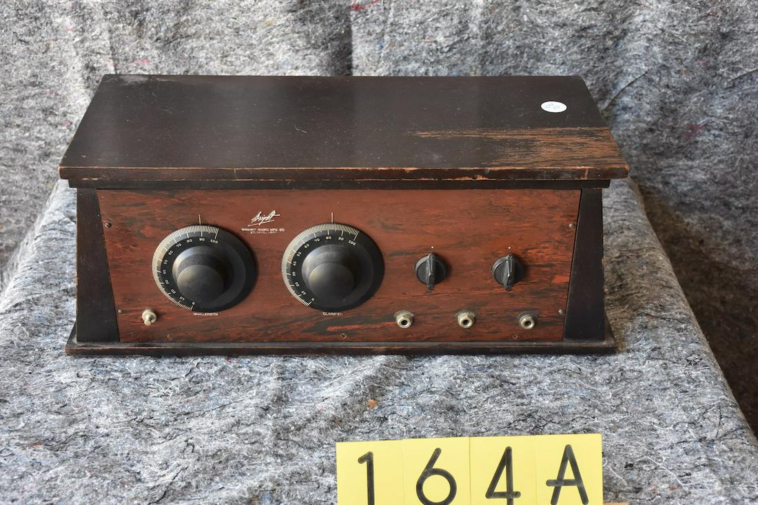 Wright Battery Set Radio.: St. Paul, Minnesota set with 4 type 99 tubes