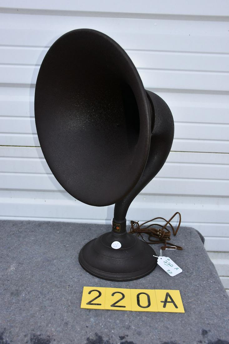 Atwater Kent Model M radio horn: Atwater Kent Model M radio horn