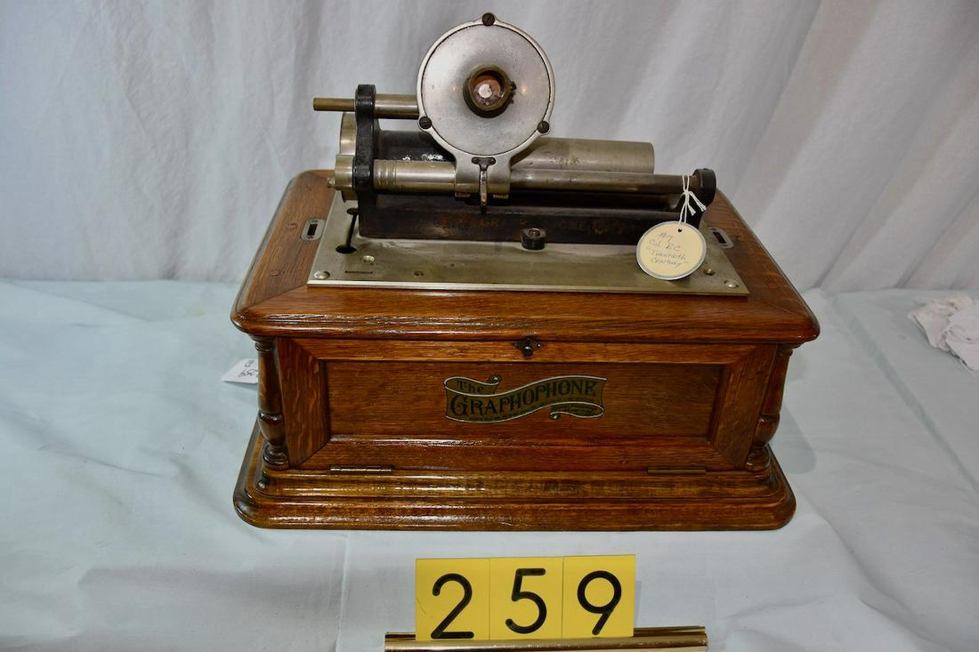 Columbia "BC" (Twentieth Century) model cylinder: 30" all brass original horn with the large end. Higham reproducer. Combination 2/4 minute machine. Missing belt, motor, crank and lid.