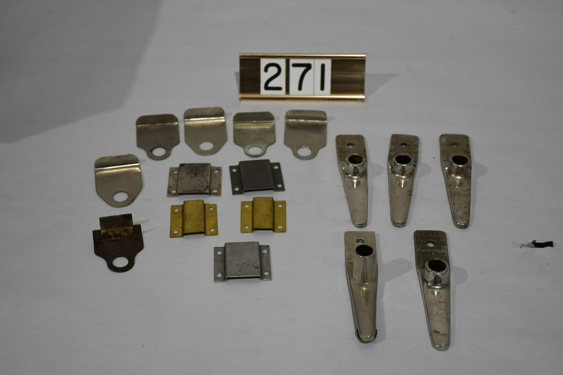 Phonograph crane parts. 16 pieces of feet and slides: Phonograph crane parts. 16 pieces of feet and slides