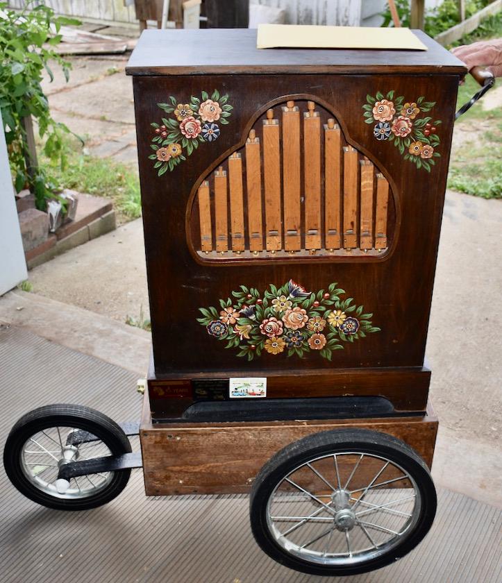 16 Note Schmider, Drehorgeln Street Organ: Manufactured in Hausach, Germany. Built in the 1970's this organ plays a 16-note endless Paper roll. These organs are still being built today by the Schmider Company. Each roll with various tunes has