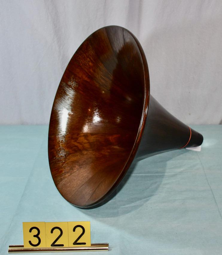 Columbia Oak wooden rear mount banded horn: No collar. Refinished dark stain