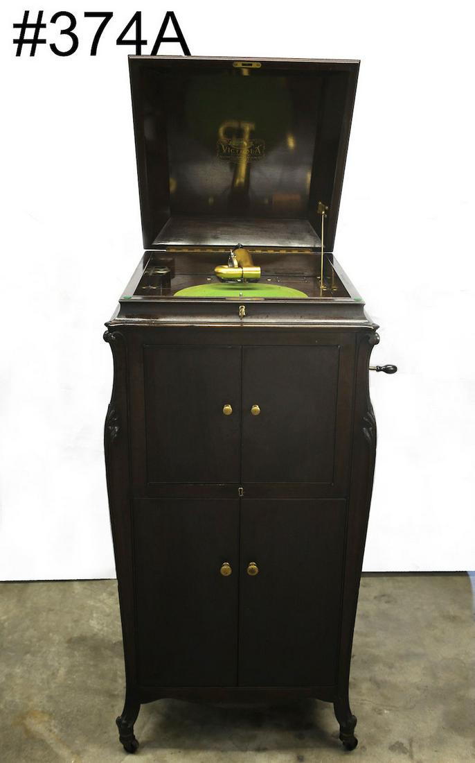 Victor Victrola VV-111 floor model phonograph: Mahogany cabinet. Victrola No. 2 reproducer. SN-4847