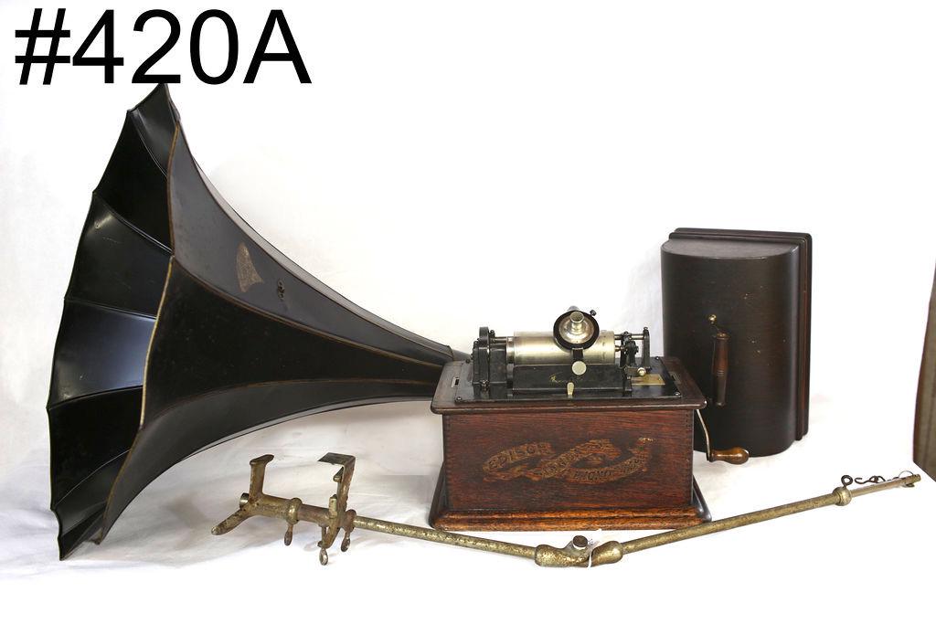 Edison Standard cylinder phonograph: C reproducer. Morning glory horn, adjustable crane and crank. SN-S279818