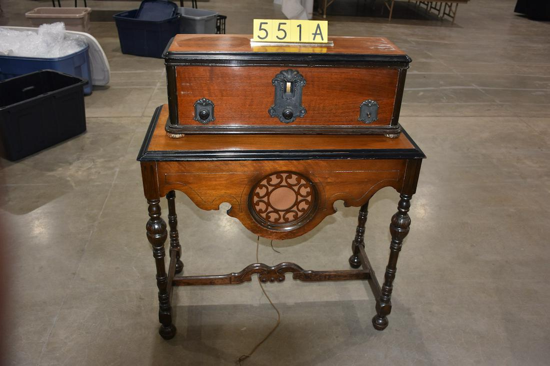 Radio and Speaker Table: RCA Radiola Model 60, Super Heterodyne