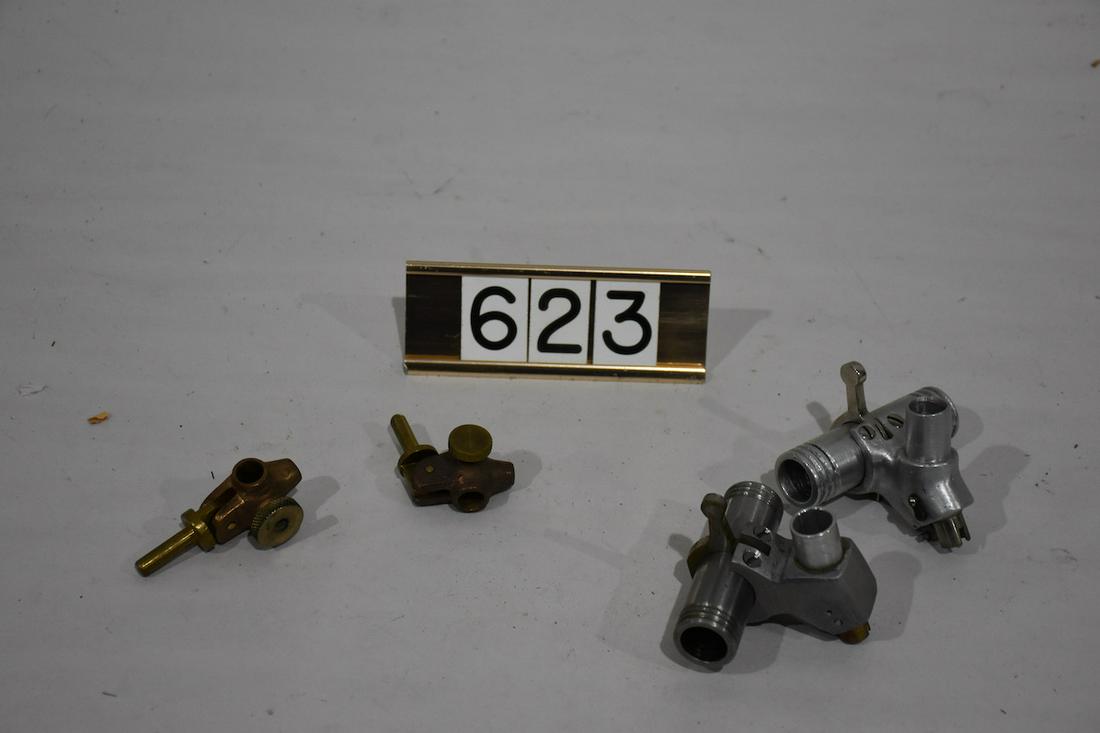 2 Zon-o-phone recast swivel blocks, 2 Columbia AG: 2 Zon-o-phone recast swivel blocks, 2 Columbia AG carriages