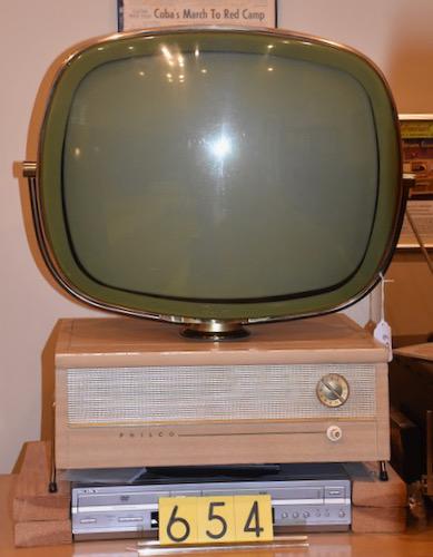 Predicta Television. Model 4242L.: 21" overall screen. First swivel screen television. Manufactured by Philco
