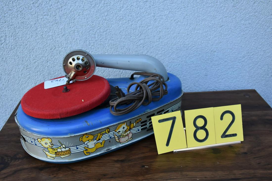 Superior Model 51 child's electric phonograph: Superior Model 51 child's electric phonograph