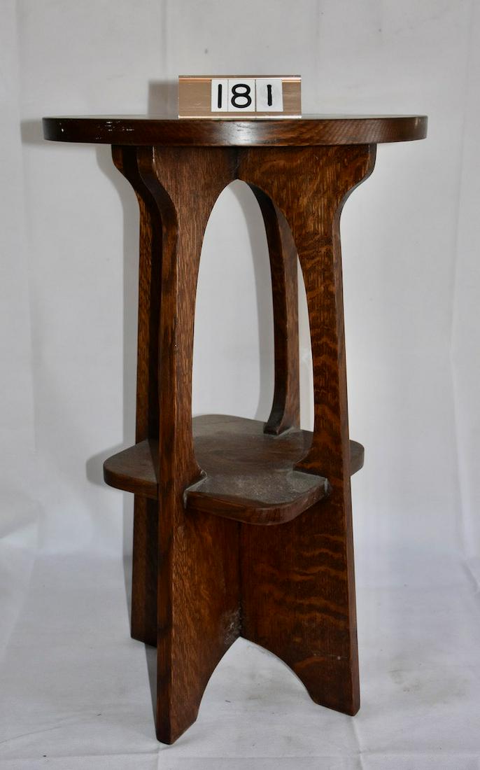 Limbert Style Small Table with Undershelf (1 of 1)