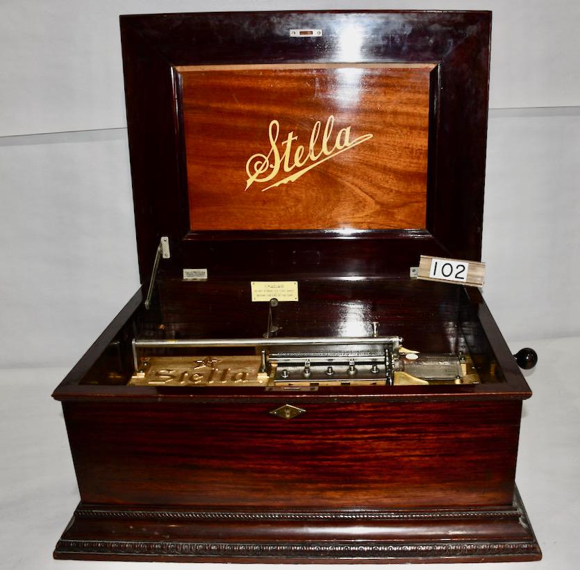 Stella Disc Music Box (1 of 4)