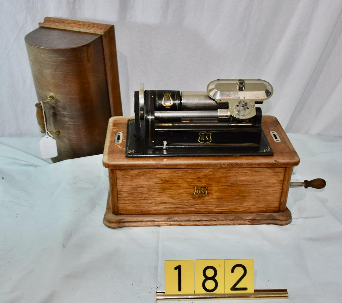 U.S. Banner Cylinder Phonograph (1 of 1)