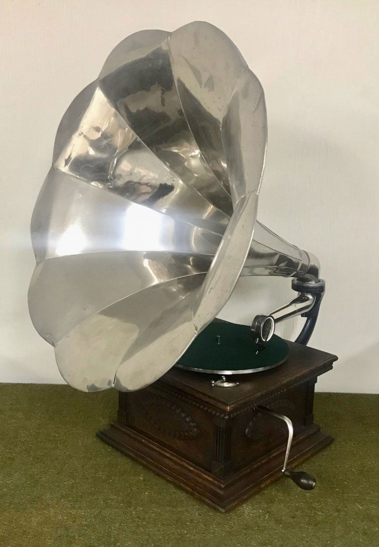 Transitional Talk-o-phone Columbia Disc Phonograph (1 of 1)