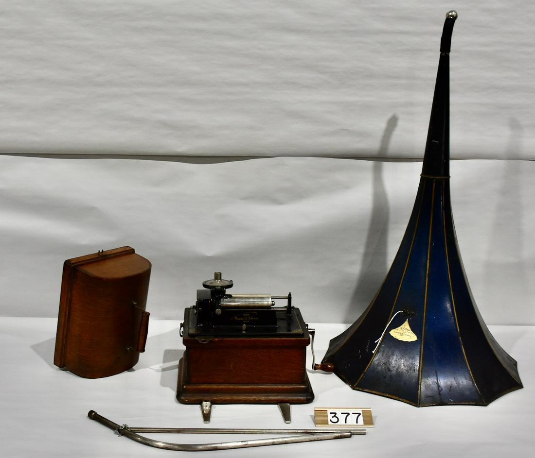 Edison Fireside, Model B, cylinder phonograph (1 of 2)